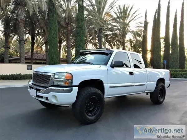 2005 GMC Sierra 1500 White Pickup Truck 60619 miles