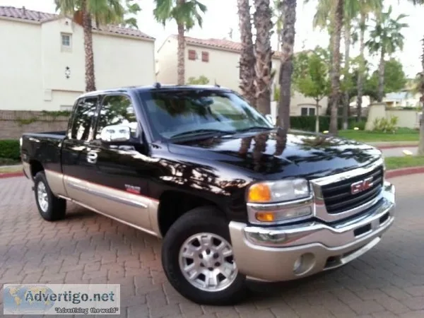 2005 GMC Sierra 1500 Black Pickup Truck 60620 miles