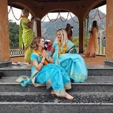 300 Hour Yoga Teacher Training in Rishikesh India 2019