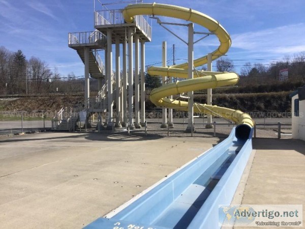 Splashtacular Enclosed Water Slide