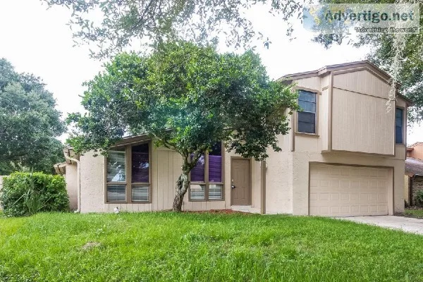 Welcome to 302 S Shadow Bay Dr Orlando FL 32825