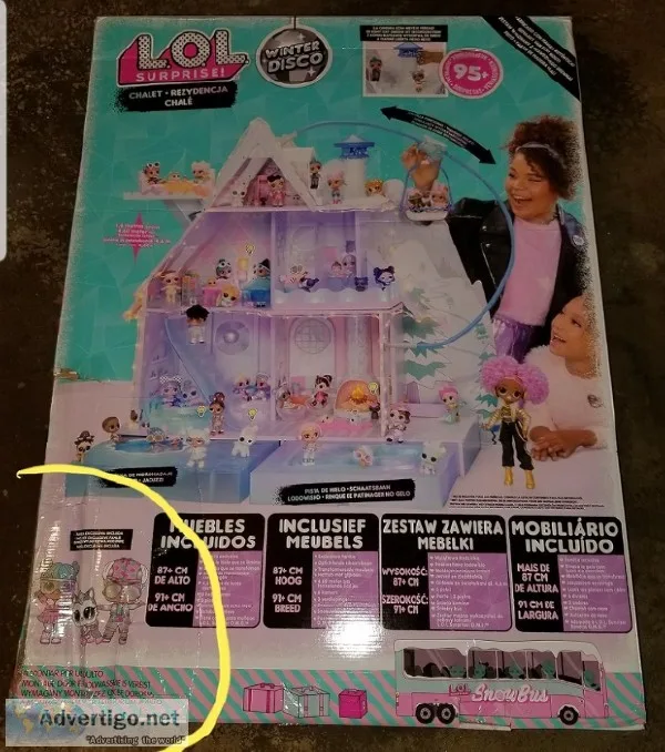 Lol Surprise Winter Disco Chalet has some box damage circled in 