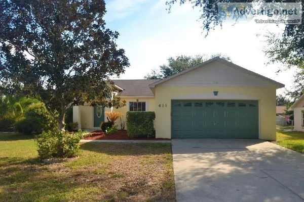 Welcome to 411 Woodview Dr Tavares FL 32778