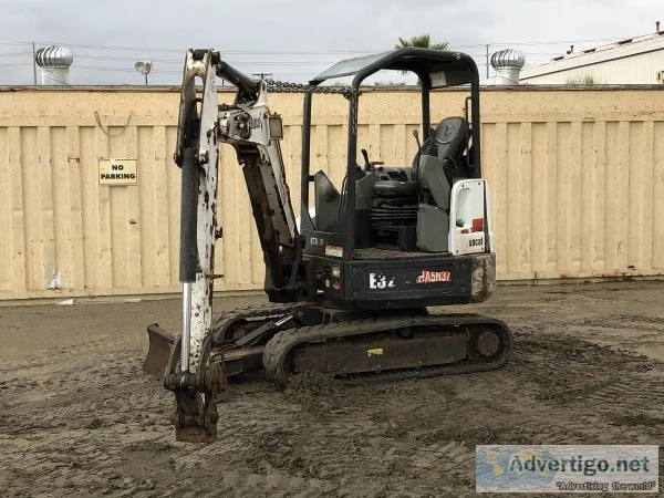 2014 BOBCAT E32 MINI HYDRAULIC EXCAVATOR 17542