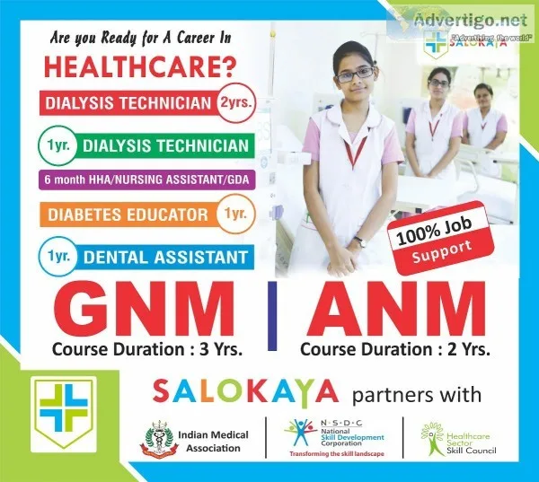 What is the role of a dental assistant