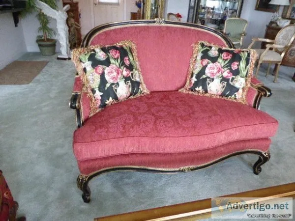 Stunning Antique Look Damask &quotQueen Ann&quot Settee