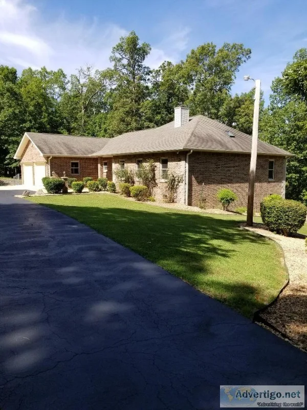 Custom Lakeshore Home on 4 lots 19 ac.