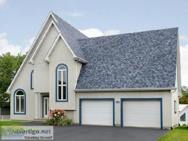 Maison de qualit&eacute sur grand terrain de 32818 pi2 &agrave S