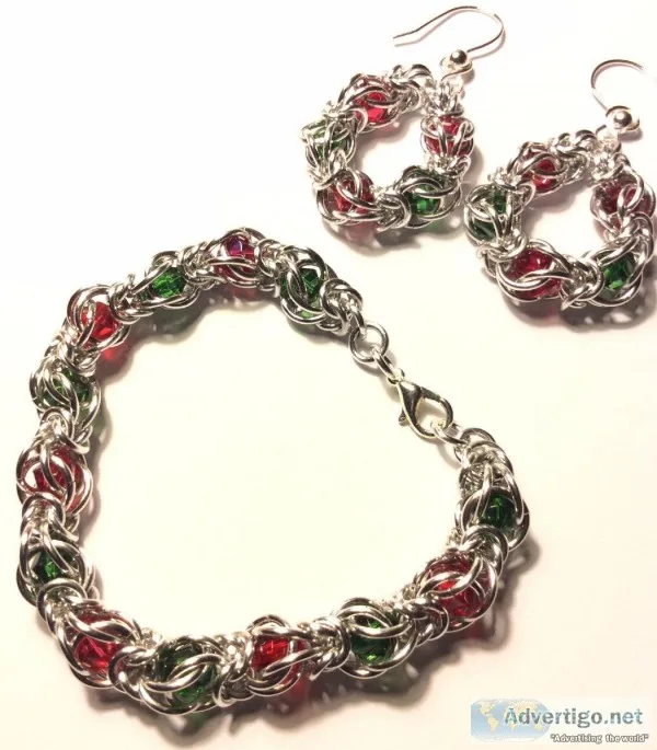 Christmas Captured Bead Chainmaille Bracelet and Earring Set