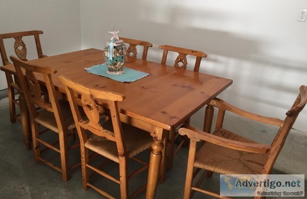 Beautiful Pine Dining Room Set -OlatheO.P.