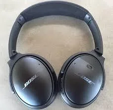 Bose Quiet Comfort 35 Noise Cancelling Headphones