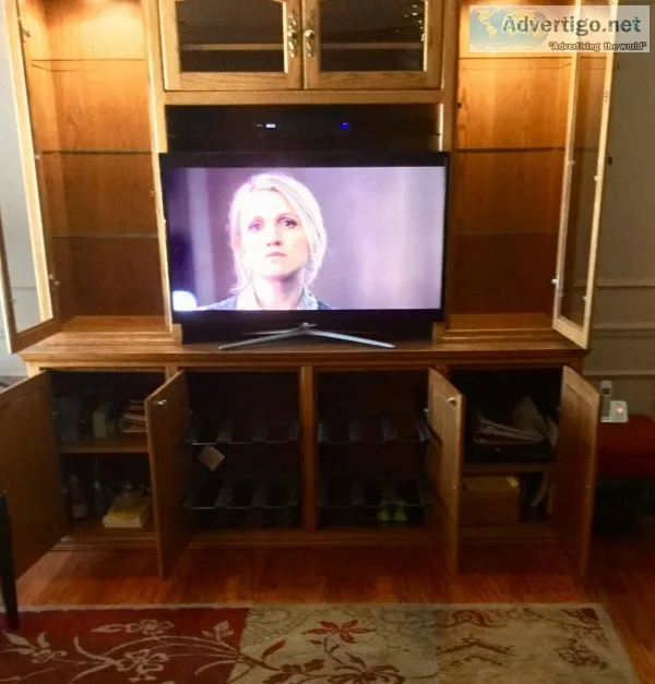 Entertainment center