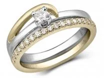 Bague de mariage pr&egraves de moi