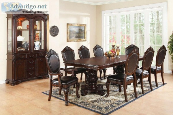 Brand New &quotFIT FOR ROYALTY DINING SET"