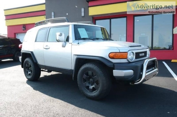 2007 TOYOTA FJ CRUISER4X4AUTOMA TICNICE AND CLEAN