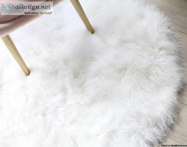 Large White Fur Rug - Ph No - 0417479148