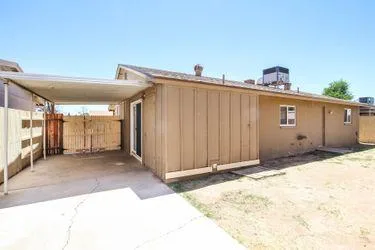 Welcome to 4422 W Sanna St Glendale AZ 85302