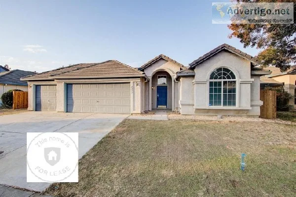 MOVE IN XMAS 3BD HOUSE FOR RENT