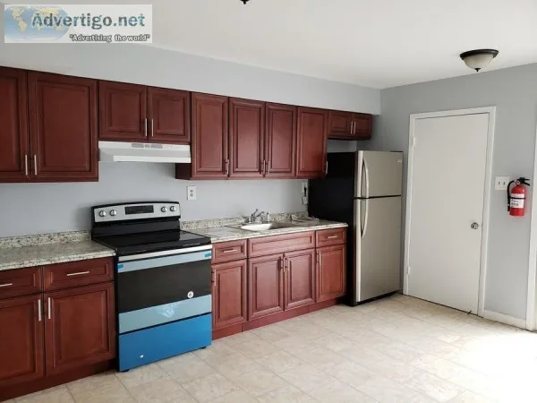 Beautifully renovated 2 bed  1 bath home in Willingboro. Corner 