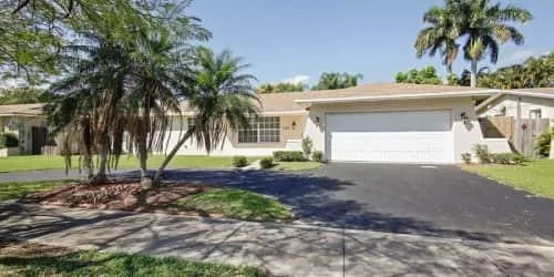 Welcome to 19840 SW 83rd Ave Cutler Bay FL 33189