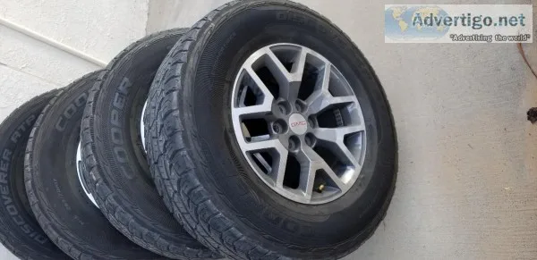 Used tires with rims