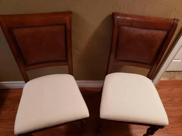DINING  ACCENT CHAIRS