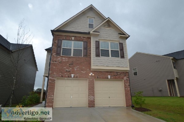 Welcome to 3911 Lake Manor Way Atlanta GA 30349