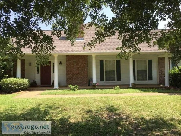 Gorgeous Large Madison Home &ndash Available Today &ndash Move-i