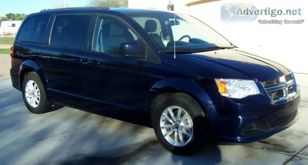 2014 GRAND CARAVAN SXT -- 40K MILES