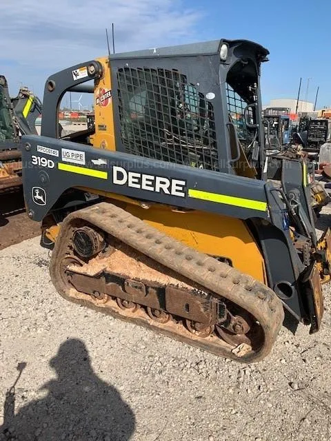 John Deere Skid Steer