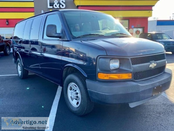  2010 CHEVROLET EXPRESS PASSENGER LS 2500AUTOMATICLOW MILESRUNS 