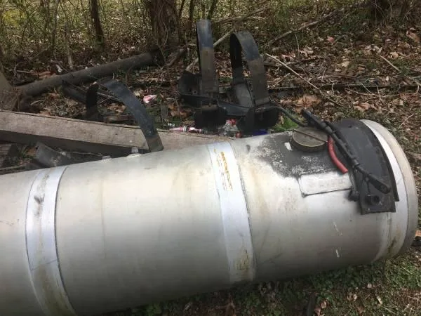 Diesel Fuel Tanks 125 Gallon with mounting Brackets