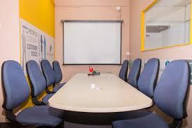 FURNISHED OFFICE SPACE AT Rs.4000 per seater