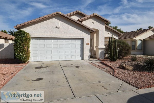 Welcome to 8821 N 65th Dr Glendale AZ 85302