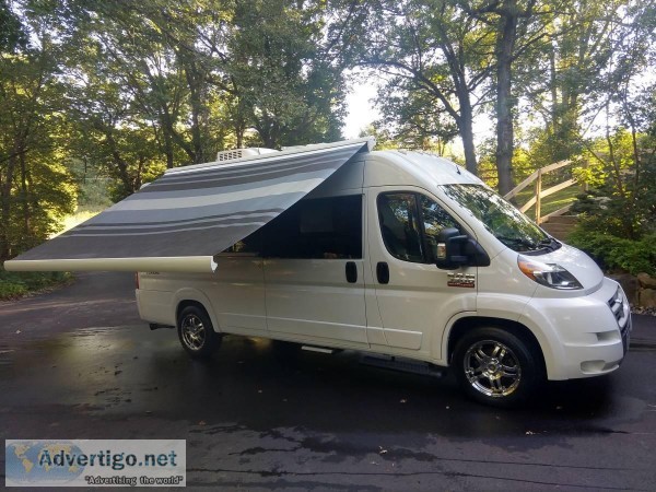 Like new 2015 22 ft. Great West Classic low mileage