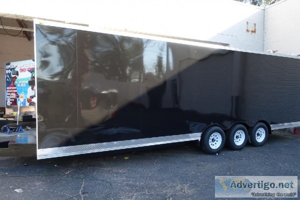 ENCLOSED TRAILER