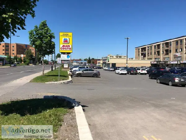 From 1800 to 4800 sqft Mainfloor Shopping mall on Sherbrooke St.