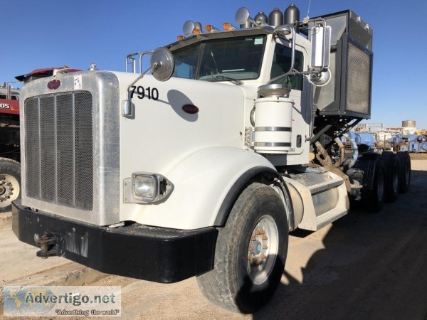 2013 Peterbilt 367 Tri-Axle Truck
