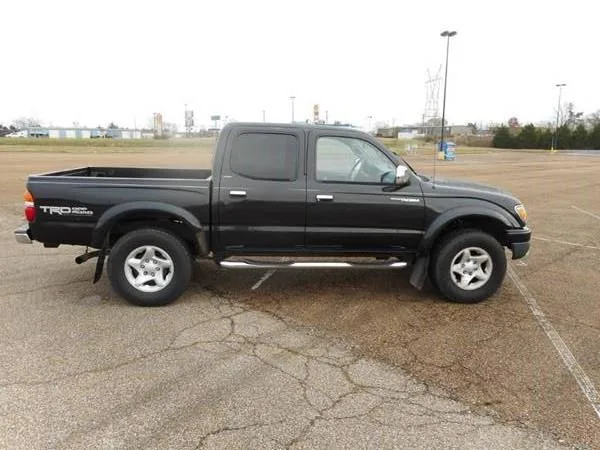 2004 Toyota Tacoma Black Pickup Truck 61613 miles Automatic