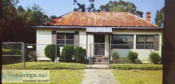 Handyman Special (Price Reduced)&ndash Great Fix and Flip Opport