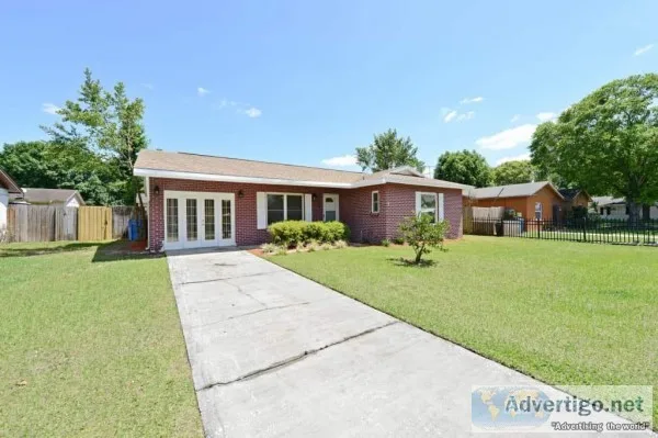 Welcome to 104 Circle Hill Dr Brandon FL 33510