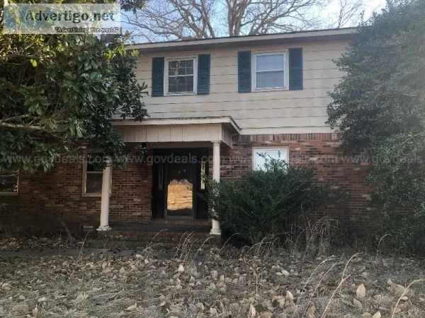 2325 South Hine St. Athens Alabama - 3000 sq. ft home to be relo