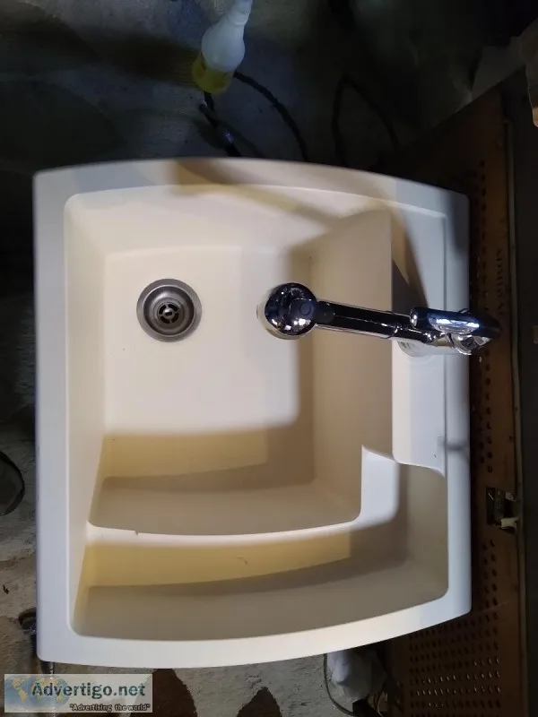 Sterling and Kohler combo wash sink