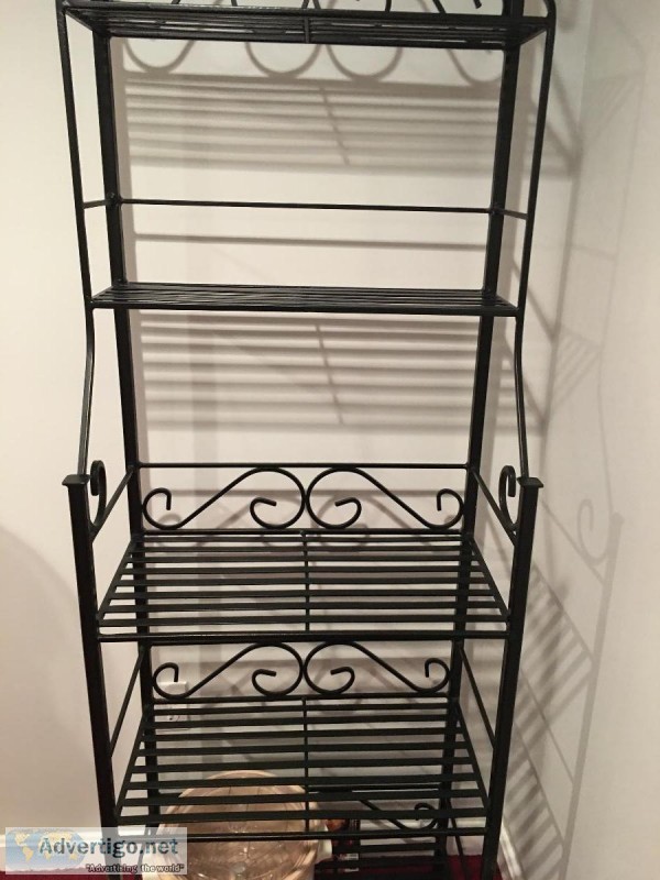 WROUGHT IRON BAKERS RACK