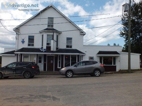Hotel  bar  resto with very good income in La Tuque Mauricie