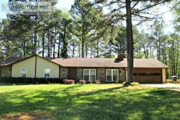 Welcome to 2381 Cedar Dr Lawrenceville GA 30043