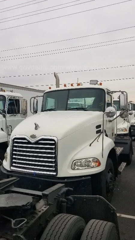 2006 Mack CXN612 Road Tractor