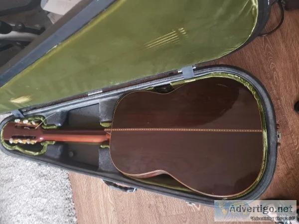 Classical candelas guitar