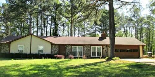 Welcome to 2381 Cedar Dr Lawrenceville GA 30043