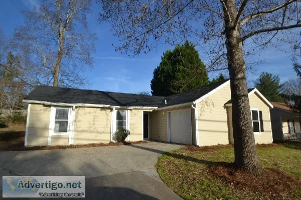 Welcome to 923 Clover Ln Lawrenceville GA 30044